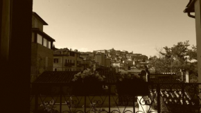 Via Piantarose, 12